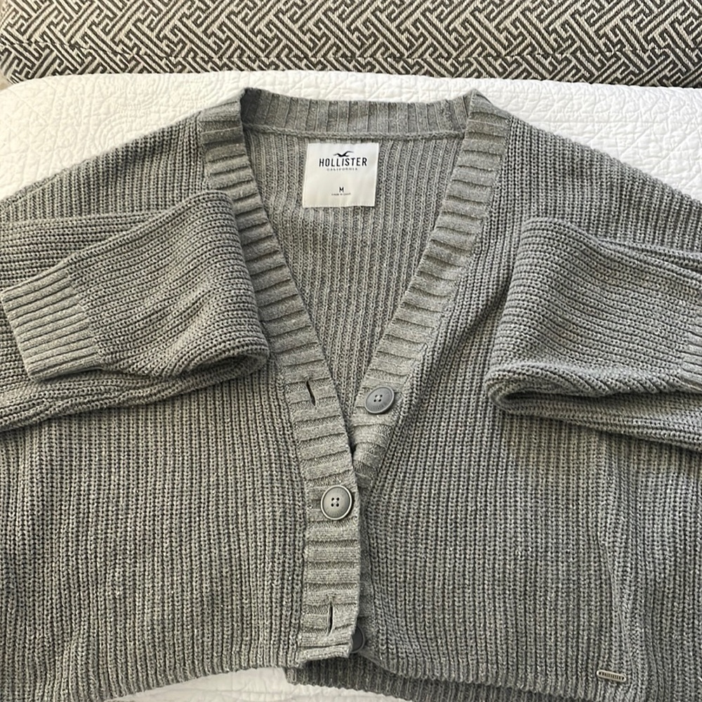 Hollister cropped cardigan